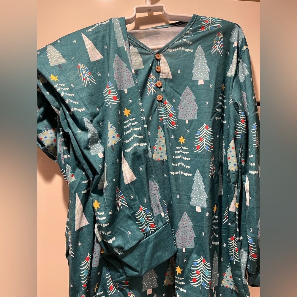 Set of 3 Christmas PJ’s (women’s mens and toddler) 3T, W Lg, M XL.
